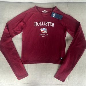 Hollister long sleeve. Size XS. Tag still attached, untouched condition.